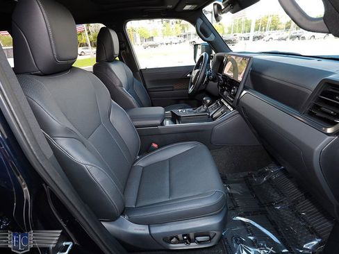 Used 2026 Lexus GX 550 image 13