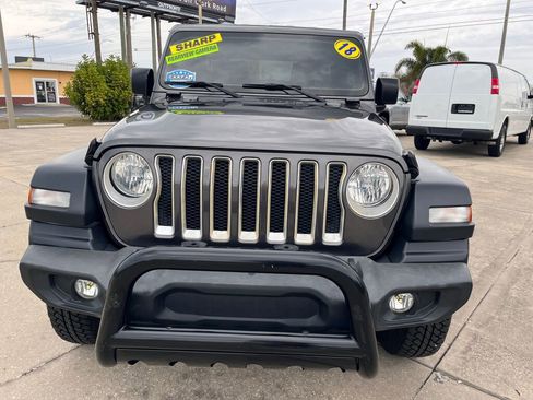 Used 2018 Jeep Wrangler Unlimited Sport S image 8