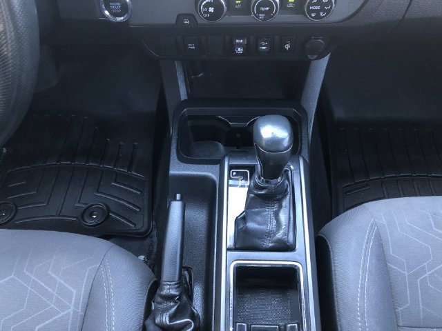 Used 2018 Toyota Tacoma TRD Sport RWD image 30