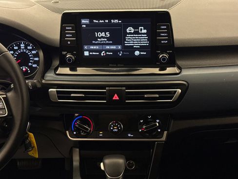 Used 2021 Kia Seltos S FWD image 14