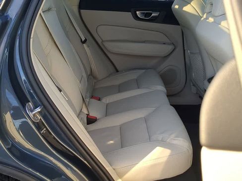 New 2026 Volvo XC60 B5 Ultra w/ Protection Package Premier image 19