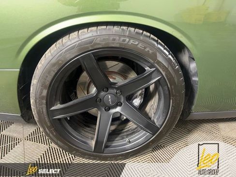 Used 2018 Dodge Challenger SRT Hellcat RWD image 30