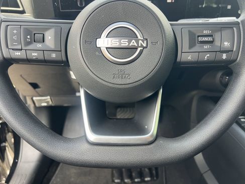 New 2026 Nissan Kicks SV w/ Charging Package FWD image 8