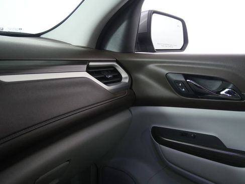 Used 2020 GMC Acadia SLT w/ Driver Alert Package II FWD image 27
