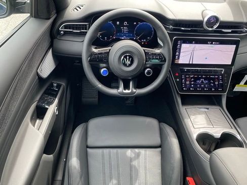 New 2025 Maserati Grecale Modena image 47