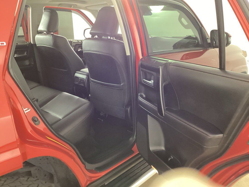 Used 2021 Toyota 4Runner TRD Off-Road Premium w/ Moonroof Package AWD/4WD image 19