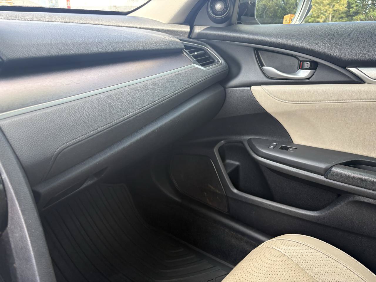 Used 2017 Honda Civic Touring image 20