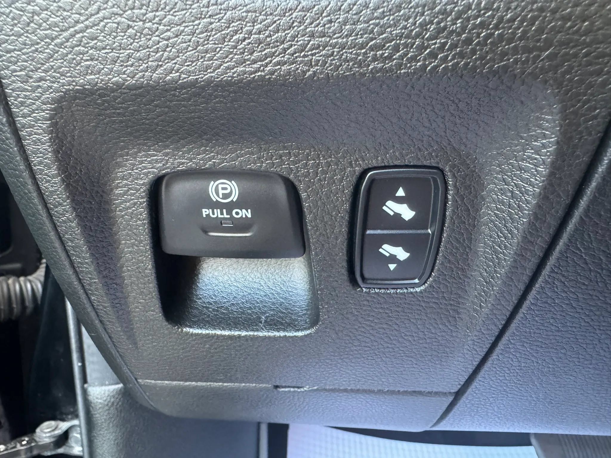 Used 2019 RAM 1500 Big Horn AWD/4WD image 10