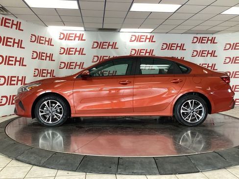 Certified 2023 Kia Forte LXS FWD image 4