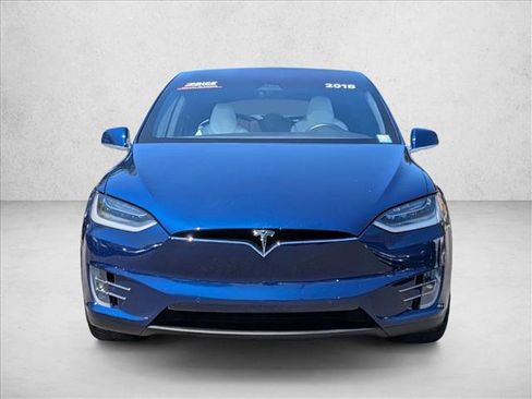 Used 2018 Tesla Model X 75D AWD/4WD image 2