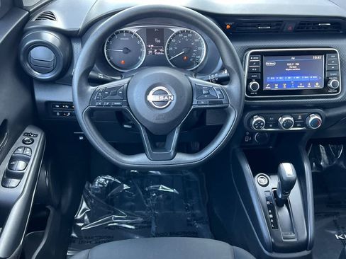 Used 2024 Nissan Kicks S image 15