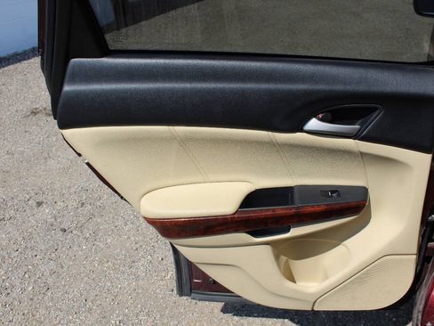 Used 2012 Honda Crosstour EX-L image 23