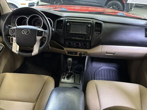 Used 2015 Toyota Tacoma PreRunner image 24