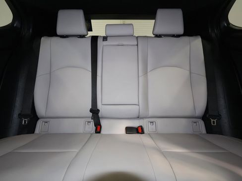 Used 2022 Lexus UX 200 w/ Premium Package image 29