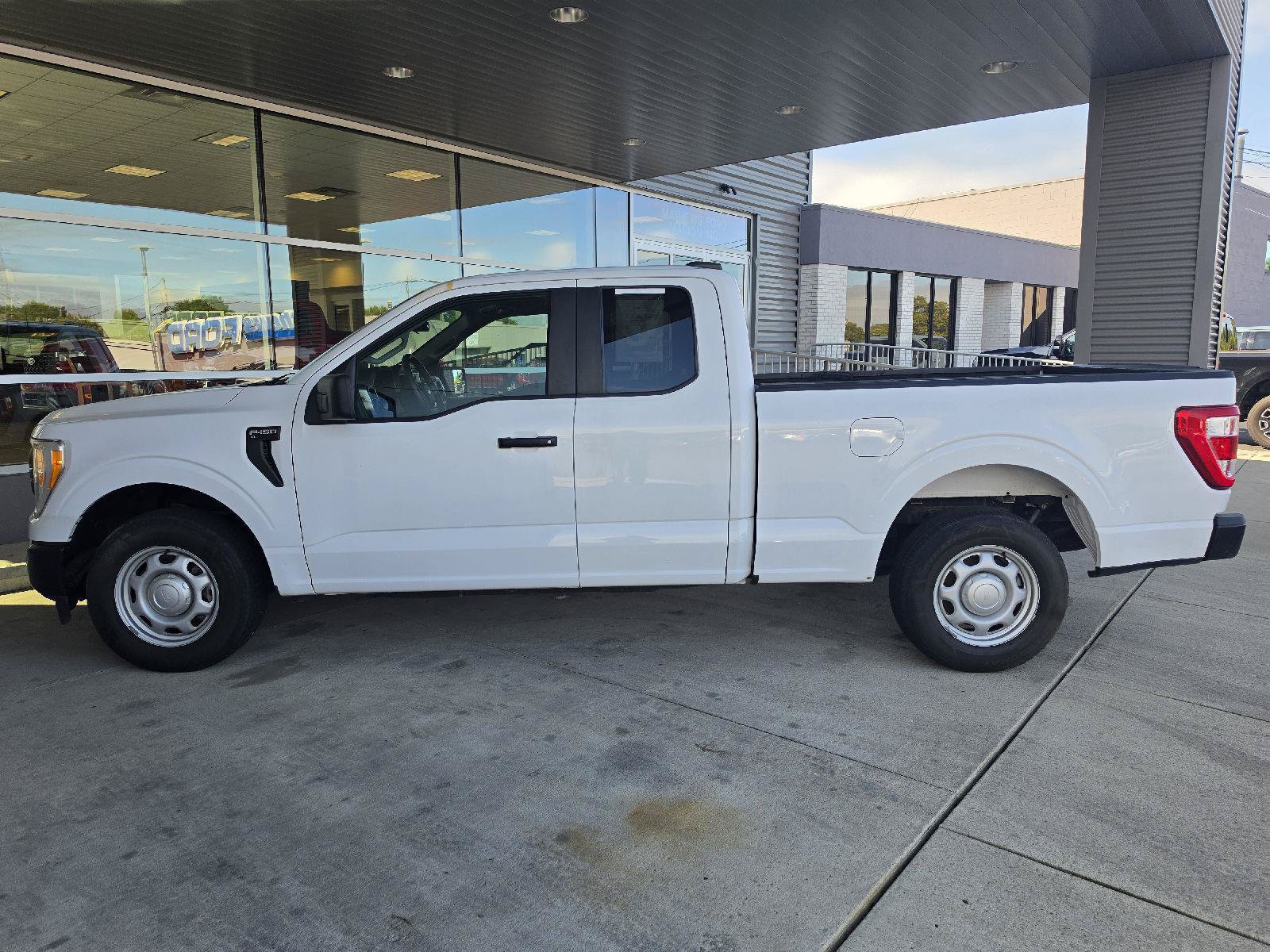 Used 2021 Ford F150 XL w/ Equipment Group 101A High RWD image 2