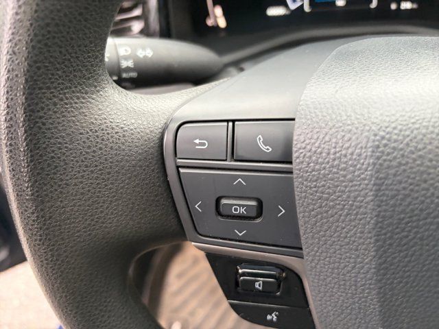 Used 2025 Toyota Camry LE FWD image 27
