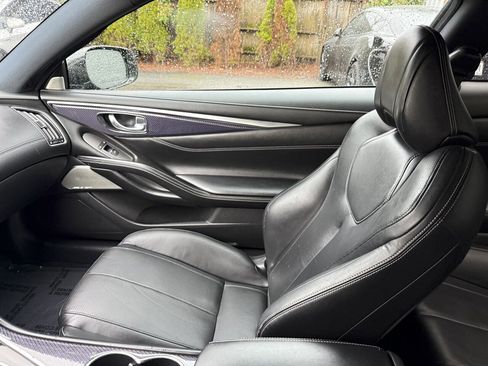 Used 2017 INFINITI Q60 Red Sport 400 image 25