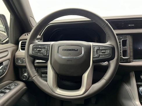 Used 2023 GMC Yukon Denali w/ Max Trailering Package AWD/4WD image 18