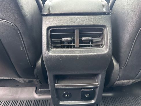 Used 2023 Ford Edge SEL w/ Convenience Package image 23