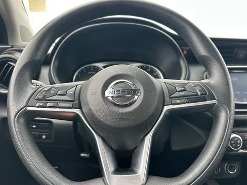 Used 2021 Nissan Kicks S FWD image 26