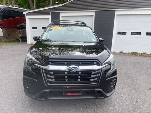 Used 2024 Subaru Ascent Limited AWD/4WD image 2