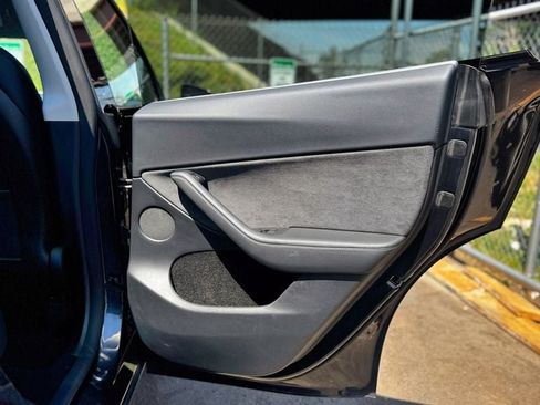 Used 2024 Tesla Model Y Long Range RWD image 68