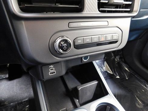 New 2025 Ford Maverick XL w/ Equipment Group 101A image 22