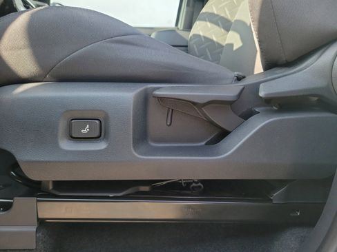 New 2026 Toyota Tacoma SR5 AWD/4WD image 16