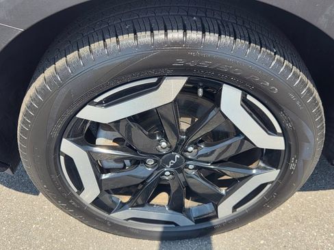 Used 2024 Kia Telluride S w/ S Sunroof Package AWD/4WD image 11