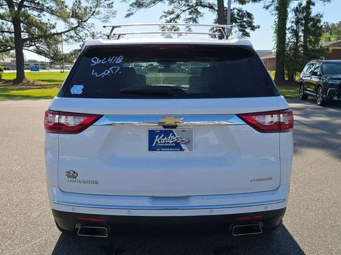 Certified 2019 Chevrolet Traverse Premier w/ LPO, 'HIT The Road' Package image 4