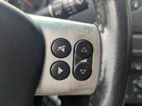 Used 2004 Pontiac Grand Prix GT2 w/ Leather Trim Pkg image 25