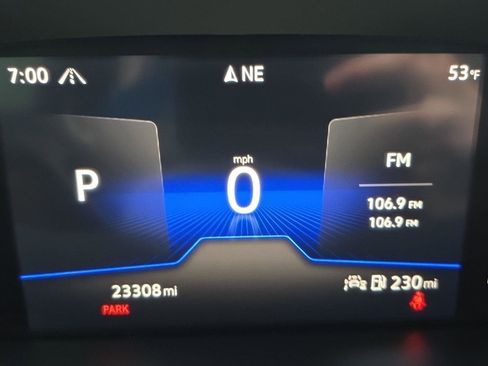 Used 2022 Volkswagen Tiguan SE AWD/4WD image 11