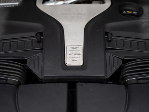 Used 2022 Aston Martin DBX AWD/4WD image 76