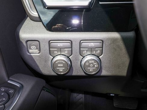 New 2026 GMC Sierra 1500 Elevation w/ Elevation Select Package AWD/4WD image 22