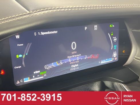 Used 2024 Jeep Grand Cherokee Overland image 3