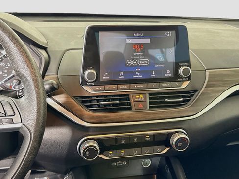 Used 2023 Nissan Altima 2.5 SV FWD image 18