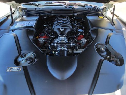 Used 2015 Maserati GranTurismo Sport RWD image 30