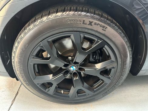 Used 2022 BMW X7 xDrive40i w/ Executive Package AWD/4WD image 28