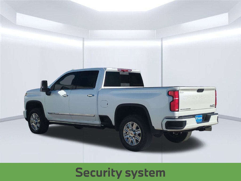 Used 2025 Chevrolet Silverado 2500 High Country w/ High Country Premium Package AWD/4WD image 5