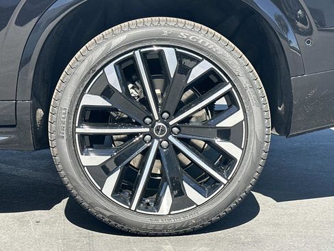 New 2026 Volvo XC90 T8 Plus image 24