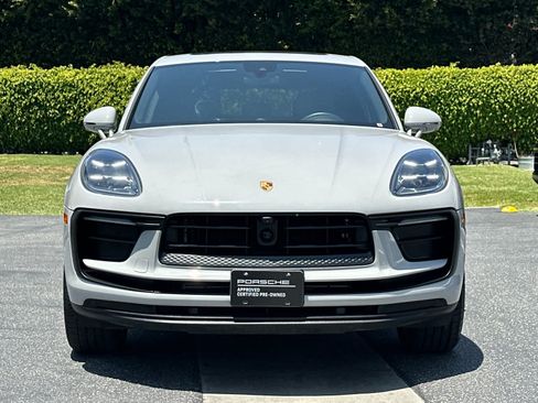 Certified 2025 Porsche Macan AWD/4WD image 11