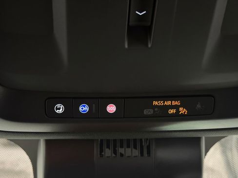 Used 2025 Chevrolet Suburban Premier AWD/4WD image 44
