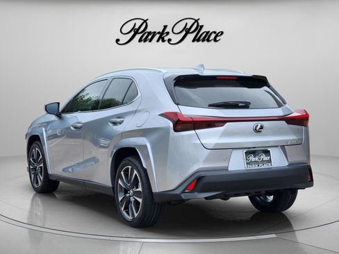 New 2026 Lexus UX 300h FWD image 3