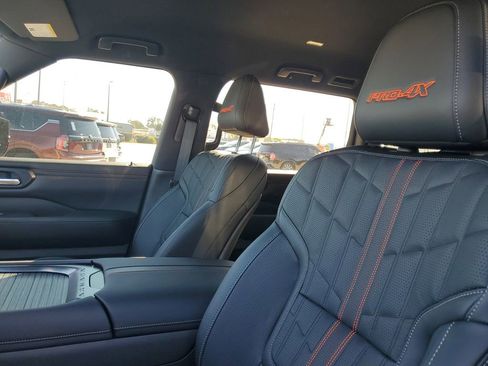 New 2026 Nissan Rogue Platinum w/ Tech Package image 9