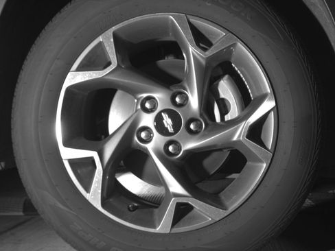 Used 2025 Chevrolet Trax LT FWD image 13