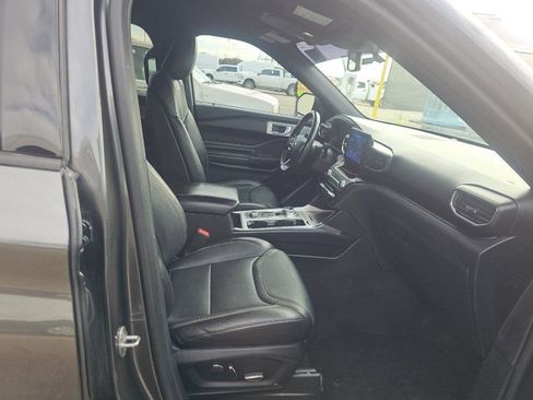 Used 2020 Ford Explorer ST image 16