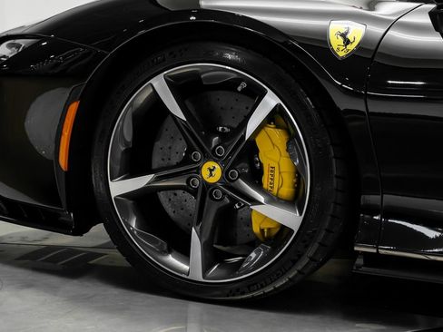 Used 2022 Ferrari SF90 Spider AWD/4WD image 46