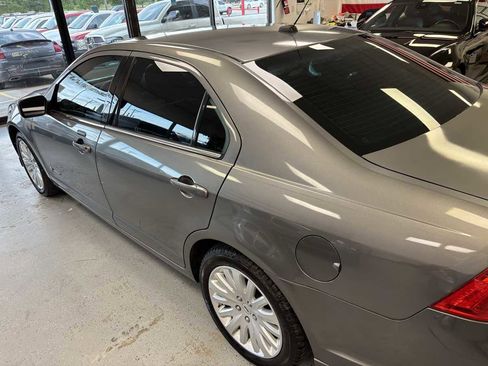 Used 2010 Ford Fusion Hybrid FWD image 11