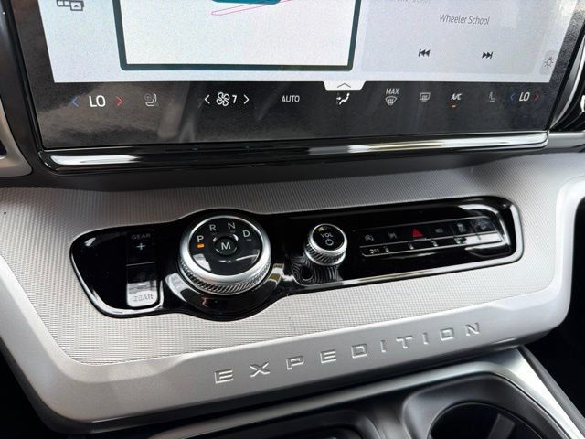 New 2027 Ford Expedition Active AWD/4WD image 22