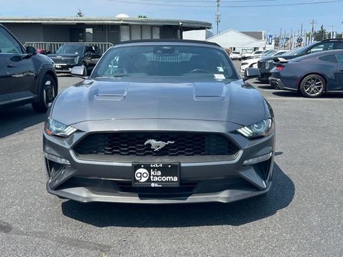 Used 2022 Ford Mustang Premium RWD image 4
